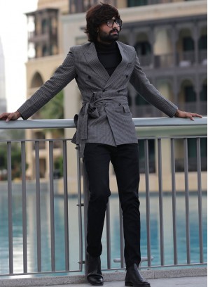 Gentlemanly Solid Grey Blazer