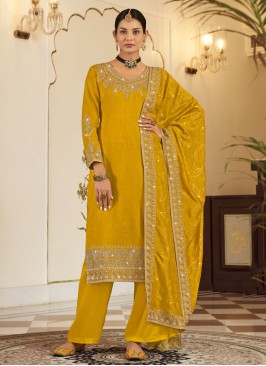 Gilded Mustard Pakistani Salwar Kameez