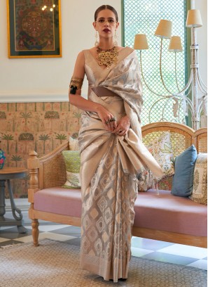 Gleaming Tissue Trendy Saree