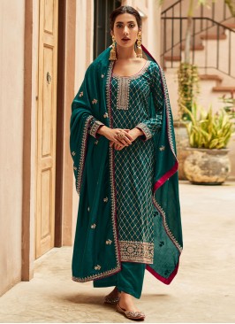 Glitzy Embroidered Silk Pakistani Salwar Kameez