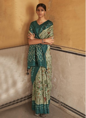 Glitzy Sea Green Silk Saree