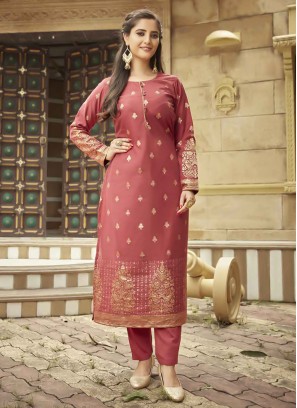 Glorious Jacquard Work Viscose Casual Kurti