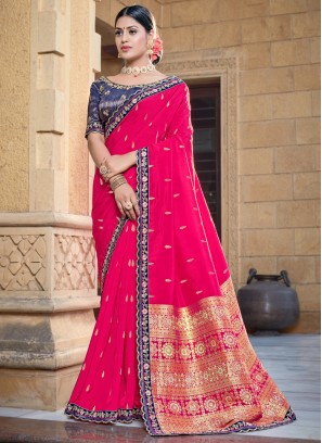 Graceful Silk Weaving Designer Traditional Saree