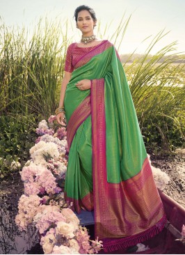 Gratifying Weaving Saree