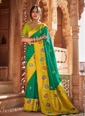 Green Color Classic Saree In Silk