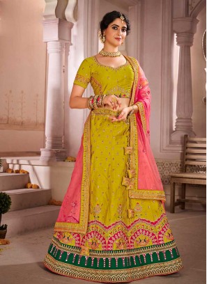 Green Color Silk Mehndi Wear Lehenga