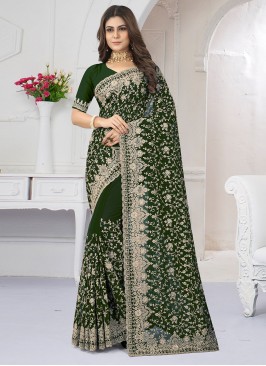 Groovy Classic Saree For Engagement