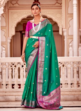 Hypnotizing Green Trendy Saree