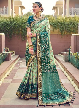 Immaculate Green Resham Saree