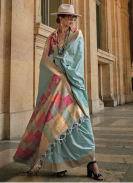 Impeccable Aqua Blue Handloom silk Designer Saree