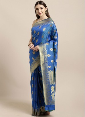 Impressive Kanjivaram Silk Festival Traditional Designer Saree