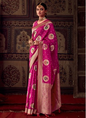 Incredible Rani Weaving Georgette Trendy Saree
