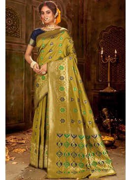 Latest Design Green Saree In Silk