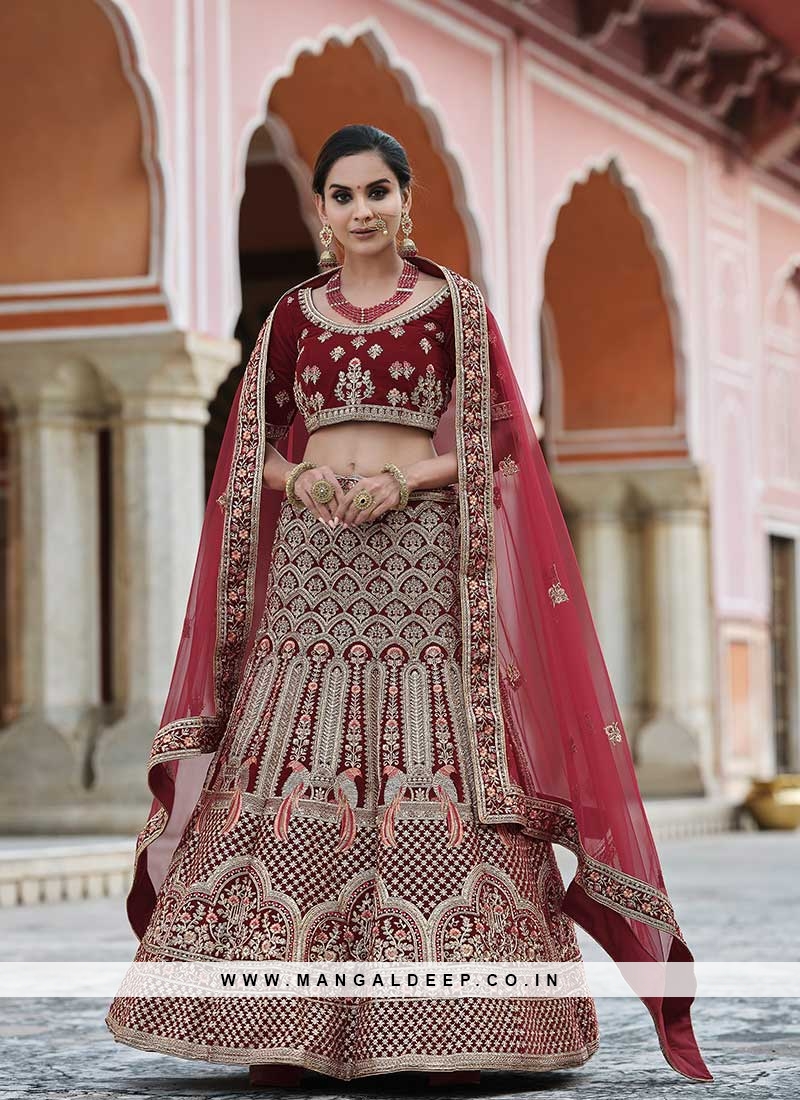 Red Embroidered Bridal Lehenga Choli Latest 2998LG12