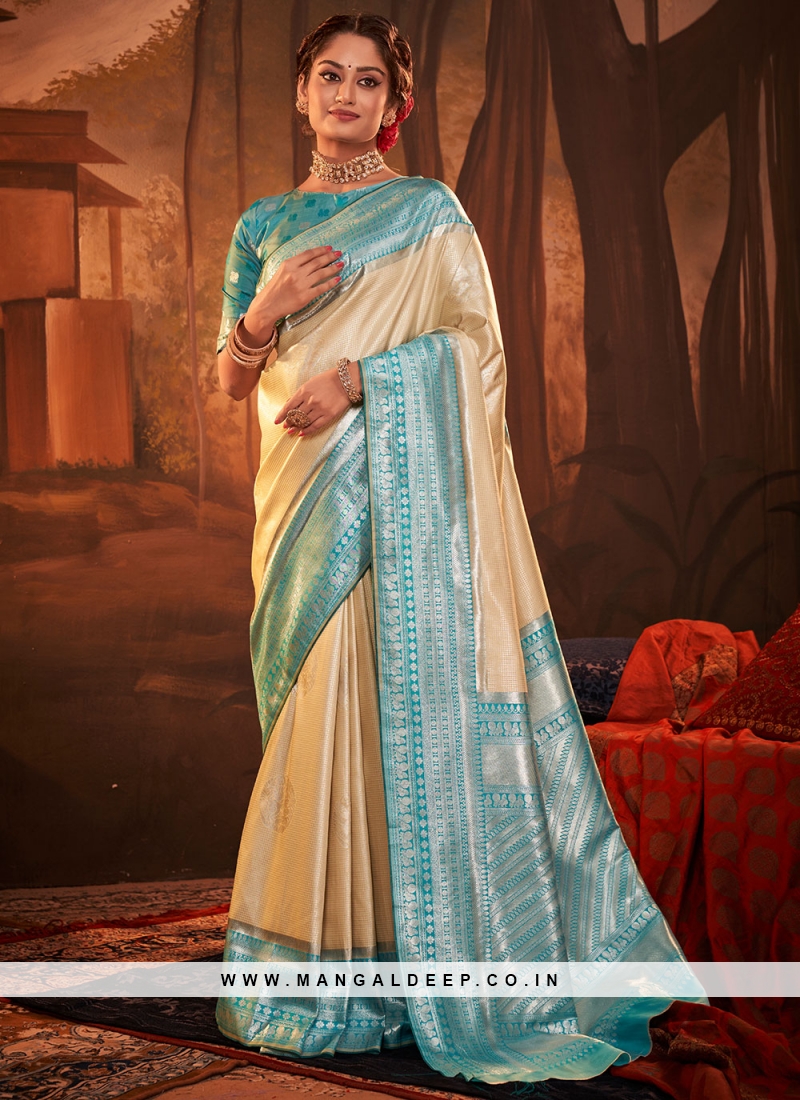 Lavish Weaving Kanchipuram Silk Blue and Cream Classic Saree