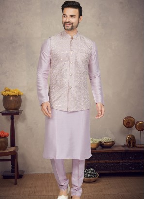 Light Purple Elegance: Tussar Silk Kurta Trouser Jacket Ensemble