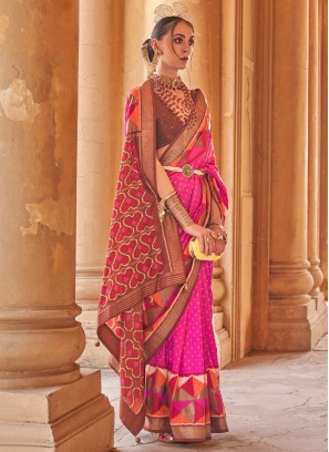 Lively Silk Pink Trendy Saree