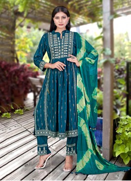 Lovely Rayon Ceremonial Pant Style Suit