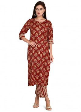 Maroon Color Rayon Kurti With Bottom