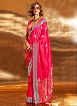 Masterly Weaving Handloom silk Hot Pink Contemporary Style Saree