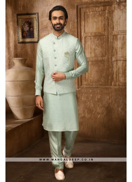 Men's Pista Green Ethnic Motifs Kurta with Pyjamas