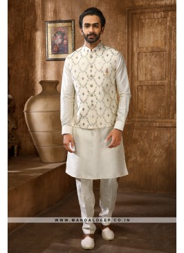 Men's Cream Ethnic Motifs Kurta with Pyjamas & Nehru Jacket