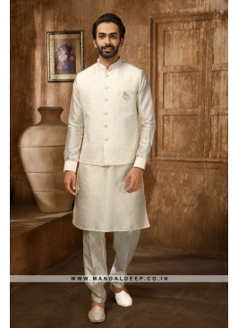 Men's Cream Ethnic Motifs Kurta with Pyjamas & Nehru Jacket