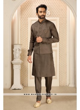 Men's Dark Brown Ethnic Motifs Kurta with Pyjamas & Nehru Jacket