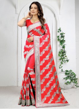 Mesmerizing Red Zari Banarasi Silk Classic Designer Saree