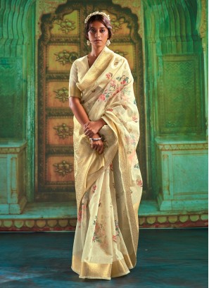 Miraculous Cream Silk Classic Saree