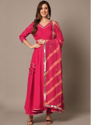 Modernistic Plain Pink Salwar Kameez 