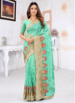 Modernistic Traditional Saree For Mehndi