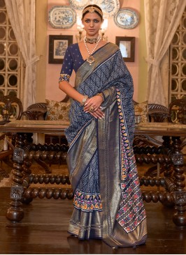 Observable Printed Blue Saree