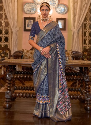 Observable Printed Blue Saree