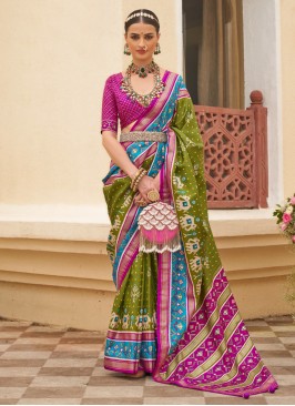 Patola Print Silk Trendy Saree in Green