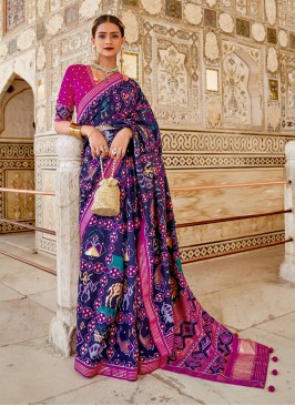 Patola Silk  Weaving Classic Saree in Navy Blue