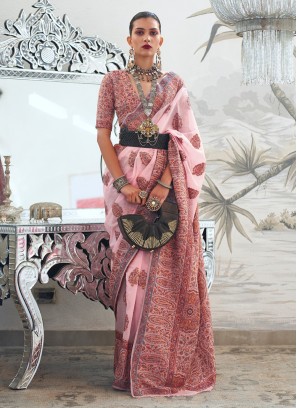 Pink Handloom silk Weaving Classic Saree