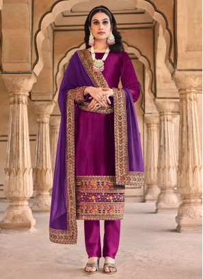 Piquant Embroidered Magenta Velvet Straight Salwar Kameez