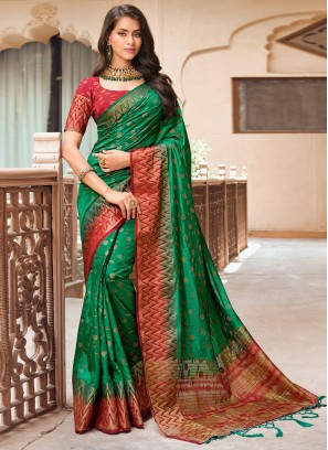 Pleasing Raw Silk Green Classic Saree