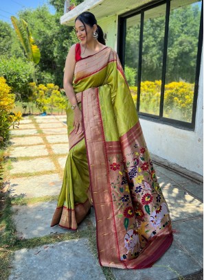 Praiseworthy Woven Green Silk Saree