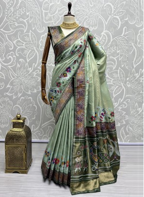 Prepossessing Weaving Trendy Saree