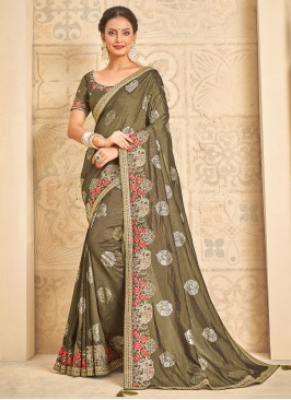Prominent Green Floral Patterns Saree