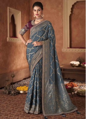pure-dola Trendy Saree in Grey