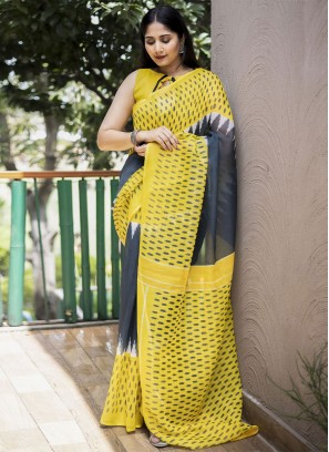 Ravishing Digital Print Cotton Yellow Classic Saree