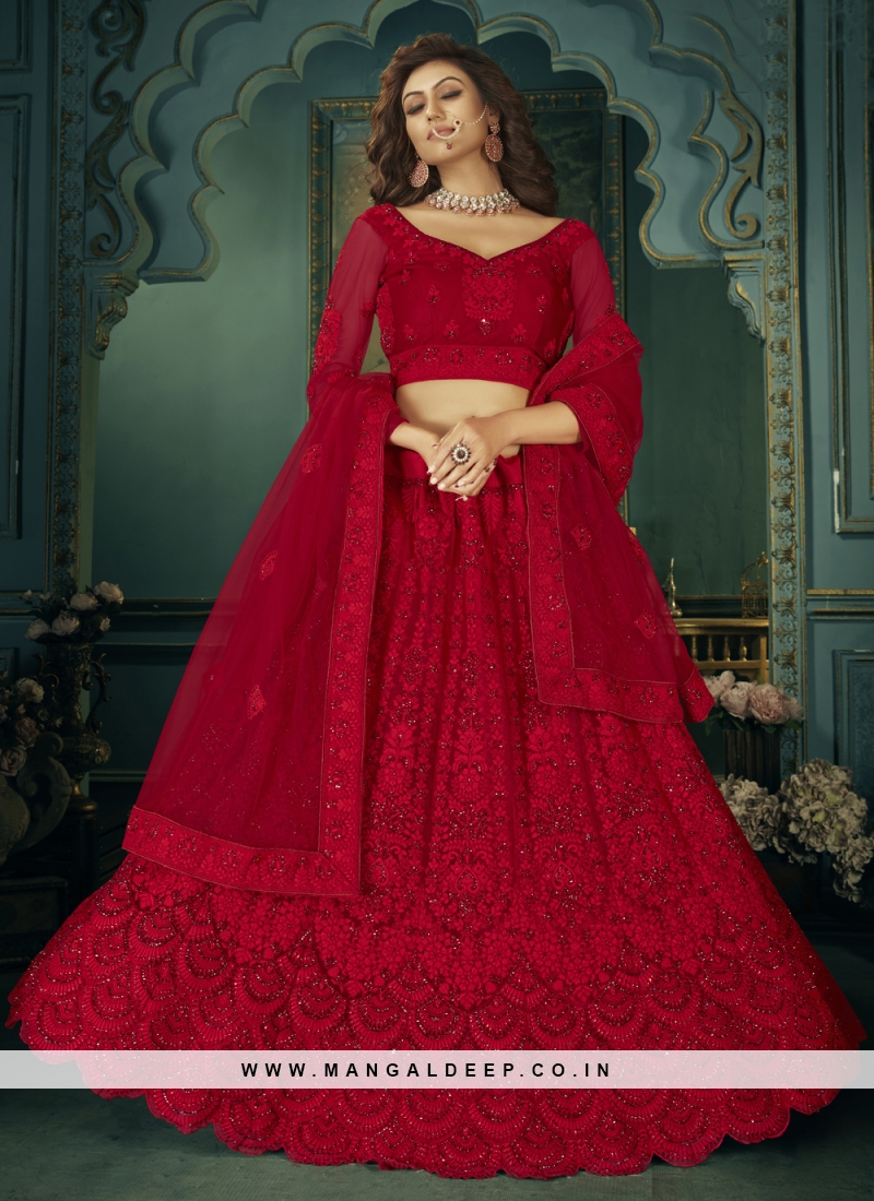 Pin by Srudhi Estherin on beautiful bride | Engagement gown, Red gowns, Red  formal dress