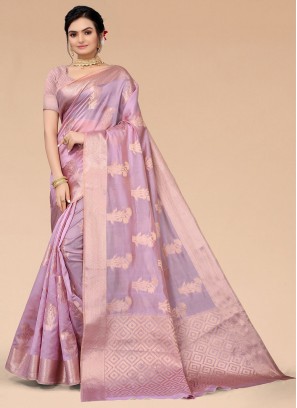 Refreshing Banarasi Silk Purple Classic Saree