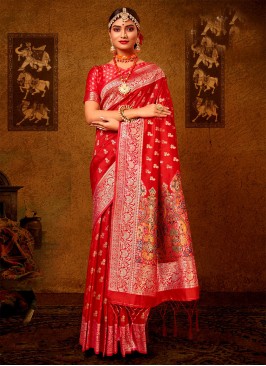 Renowned Silk Trendy Saree