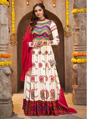 Renowned Trendy Lehenga Choli For Festival