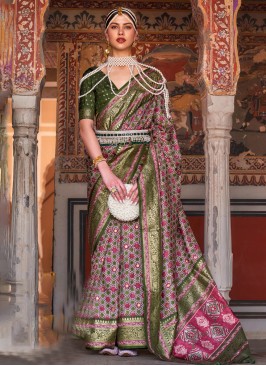 Resplendent Patola Print Ceremonial Designer Saree