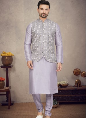 Light Purple Elegance: Tussar Silk Kurta Trouser Jacket Ensemble